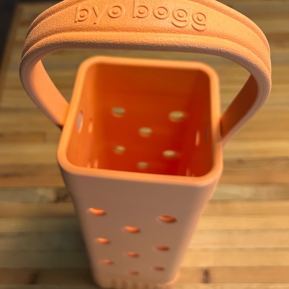 BOGG BAG Orange Tote - Picture 2 of 3